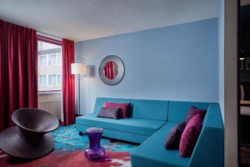 Carlton Square Hotel image 19